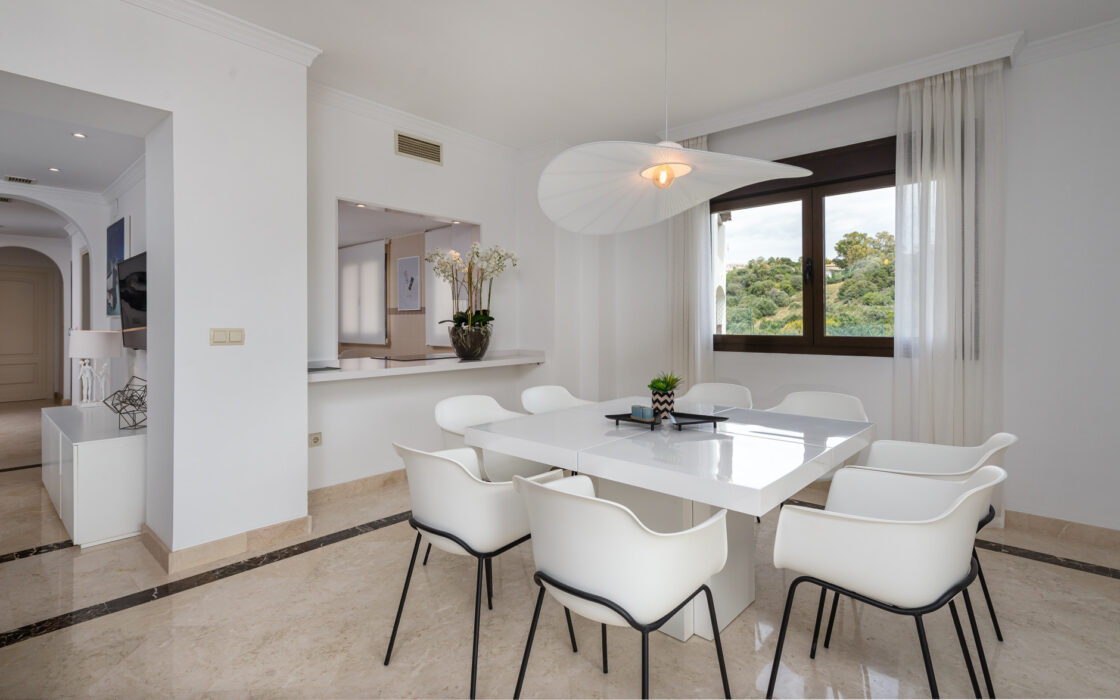 Виллы с террасой в Эстепоне, 3 спальни, 162 кв.м.