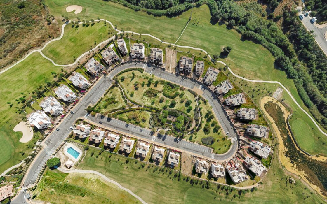 Виллы с террасой в Эстепоне, 3 спальни, 162 кв.м.