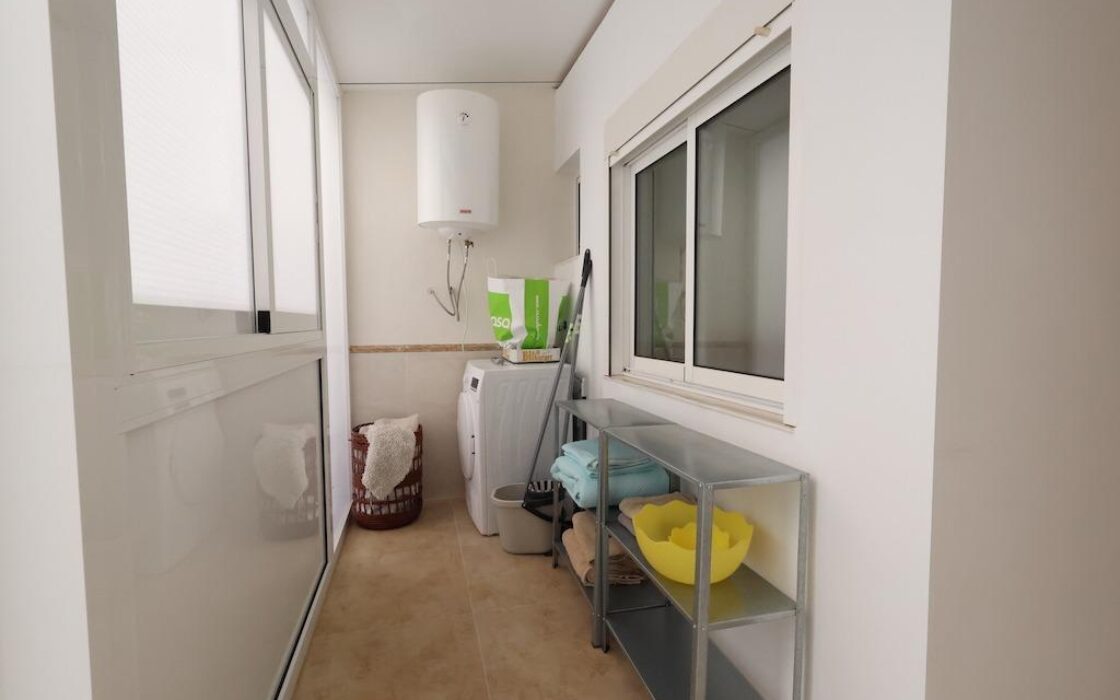 Апартаменты 110 кв.м с 3 спальнями в Торревьехе у моря