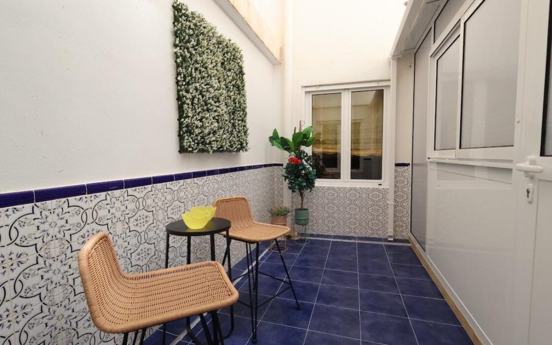 Апартаменты 110 кв.м с 3 спальнями в Торревьехе у моря