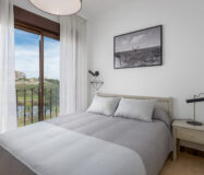 Виллы с 4 спальнями в Эстепоне у гольф-клуба, 175 кв.м.