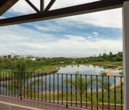 Виллы с 4 спальнями в Эстепоне у гольф-клуба, 175 кв.м.