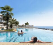 Квартира у моря в Агиласе с террасой и шикарным видом