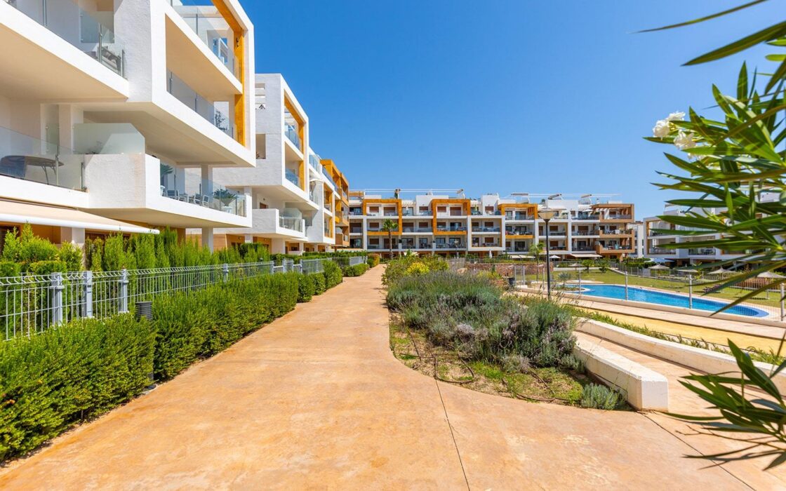 Апартаменты в Вильямартине с 3 спальнями и террасой 22 кв.м