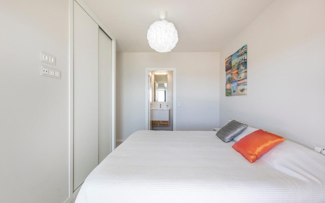 Апартаменты у моря в Миль-Пальмерас с 2 спальнями и террасой