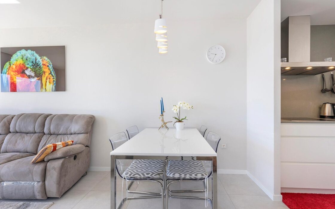 Апартаменты у моря в Миль-Пальмерас с 2 спальнями и террасой