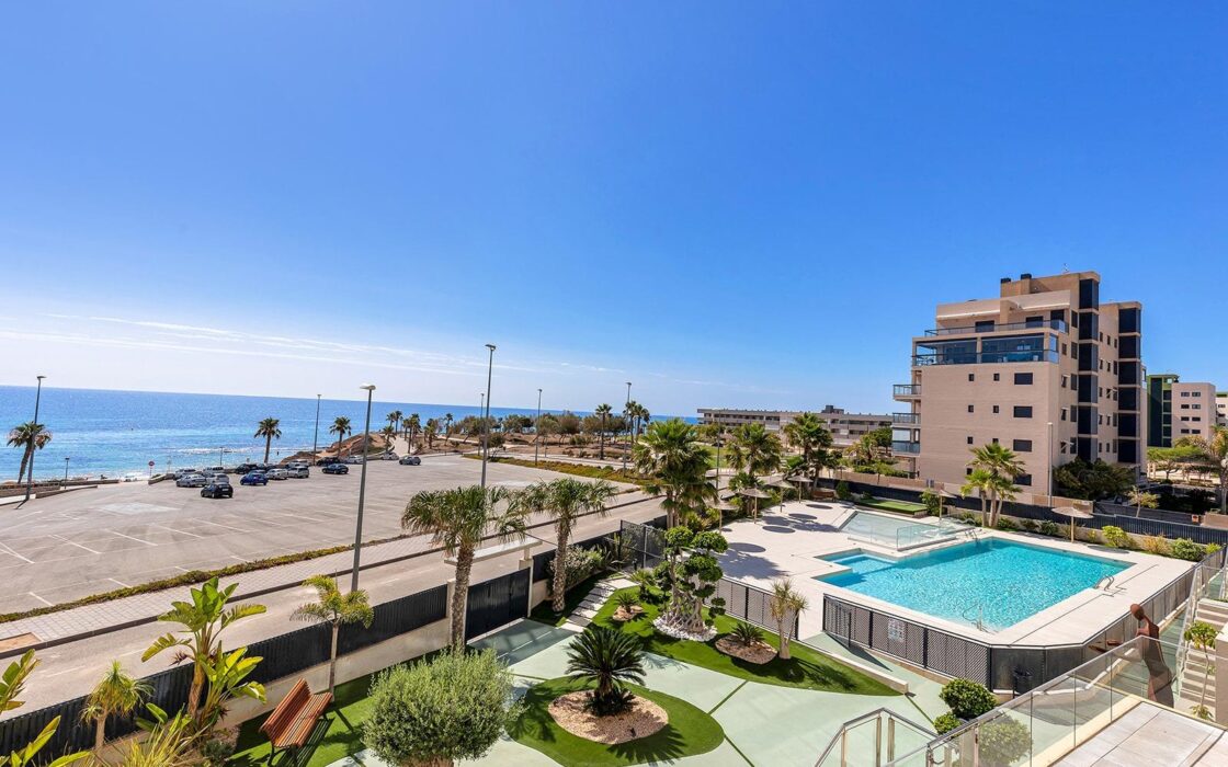 Апартаменты у моря в Миль-Пальмерас с 2 спальнями и террасой