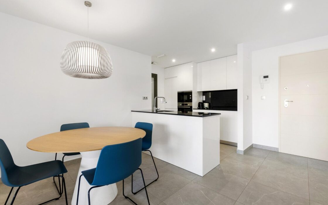 Квартира 80 кв.м с 2 спальнями в Ориуэла-Коста у бассейна