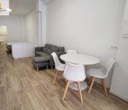 Апартаменты в Валенсии 42 кв.м с кондиционером и мебелью