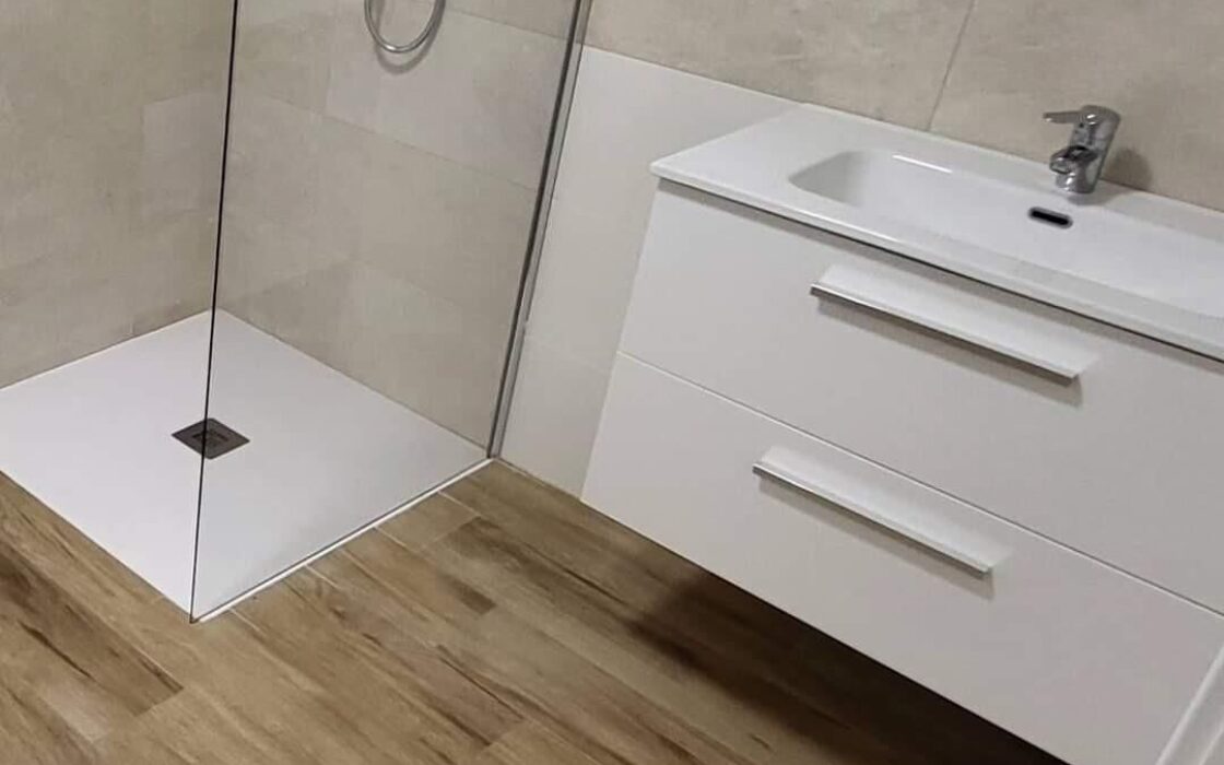 Апартаменты в Валенсии 42 кв.м с кондиционером и мебелью