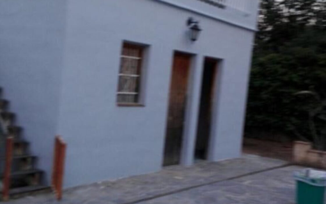 Дом в L’Eliana 135 кв.м с террасой и бассейном