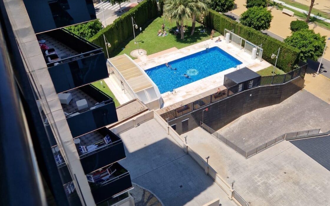 Апартаменти 114 кв.м в Вильяхосе 100 м до моря з терасою