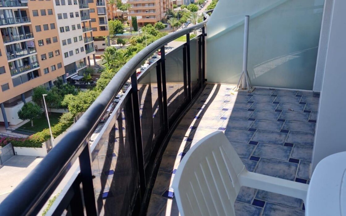 Апартаменти 114 кв.м в Вильяхосе 100 м до моря з терасою