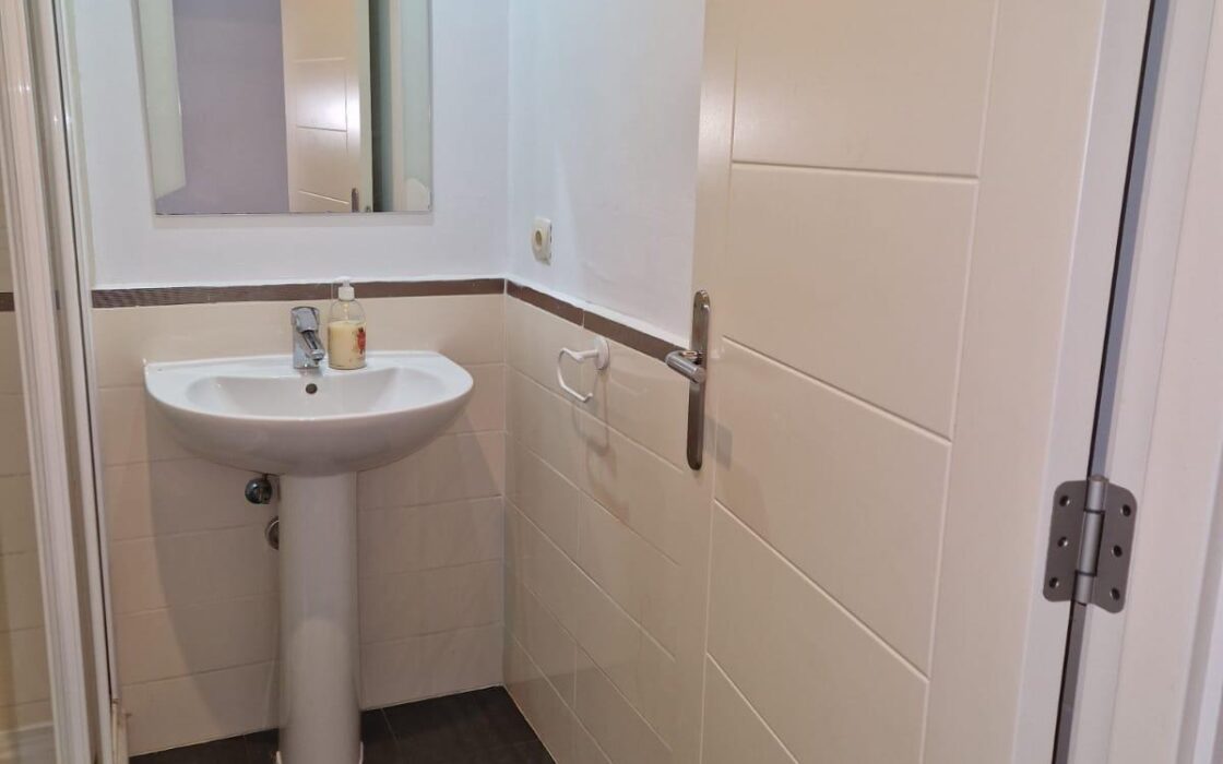 Апартаменти 114 кв.м в Вильяхосе 100 м до моря з терасою