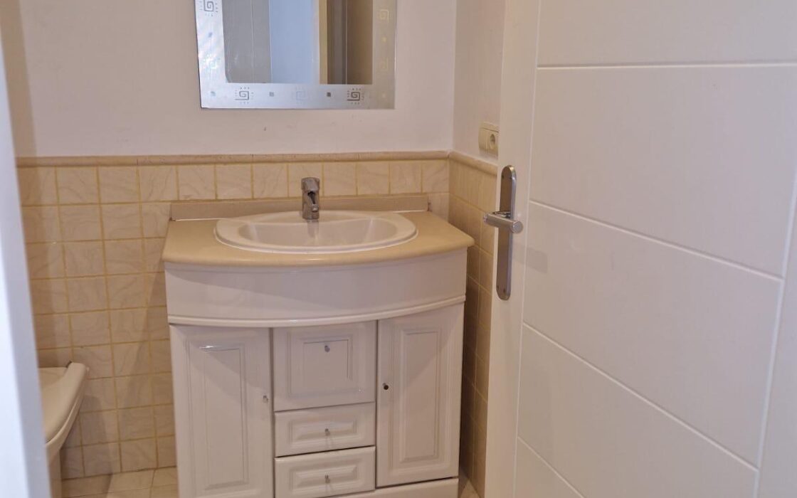 Апартаменти 114 кв.м в Вильяхосе 100 м до моря з терасою