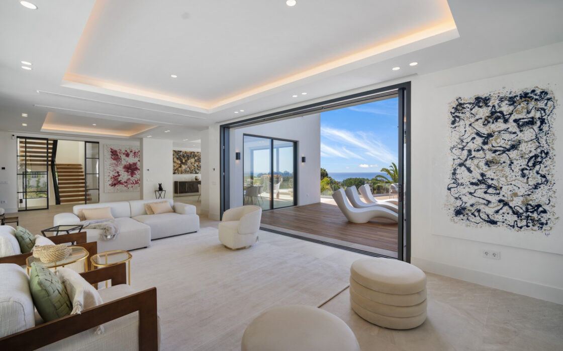 Вилла в Марбелье с 4 спальнями и террасой 450 кв.м.