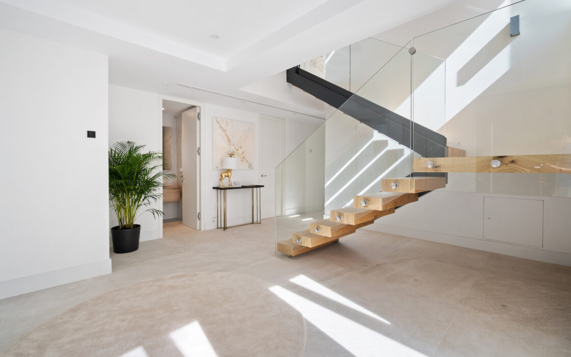 Вилла в Марбелье с 4 спальнями и террасой 450 кв.м.