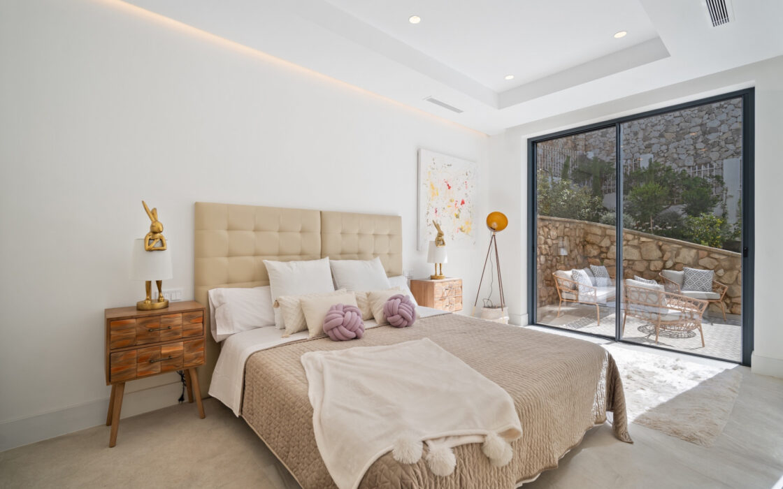 Вилла в Марбелье с 4 спальнями и террасой 450 кв.м.