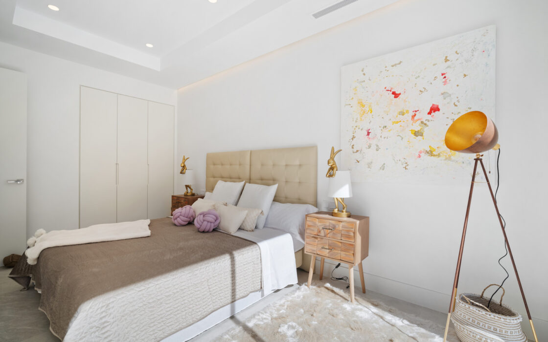 Вилла в Марбелье с 4 спальнями и террасой 450 кв.м.