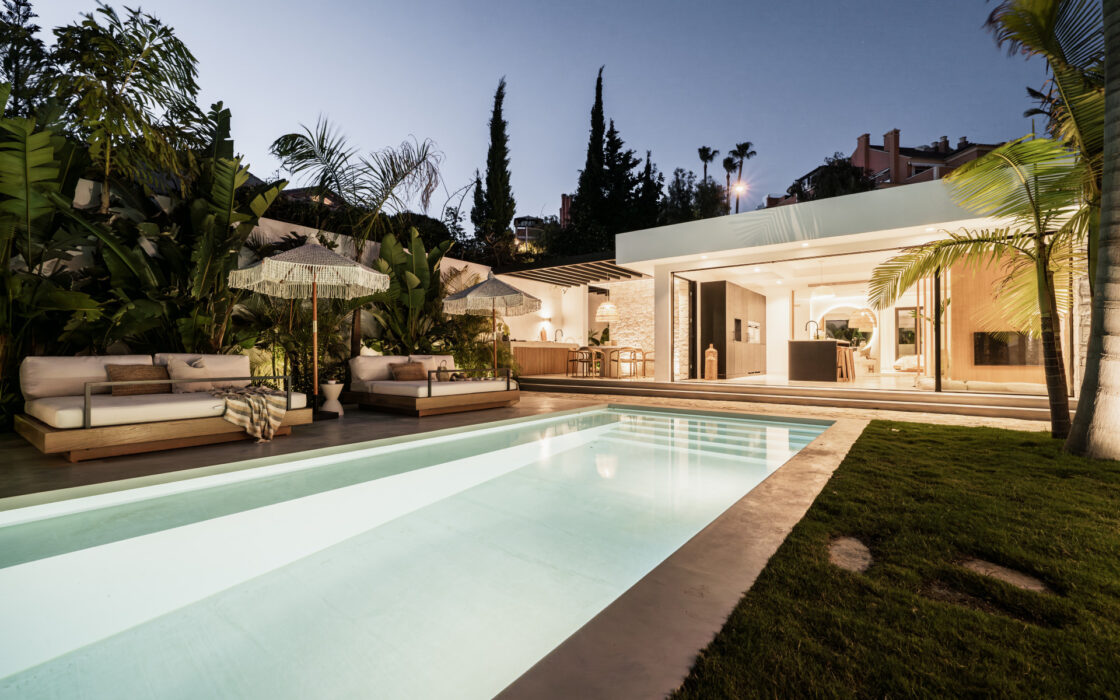 Вілла в стилі Балі в Нуэва-Андалусія, 176 кв.м, тераса