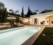 Вілла в стилі Балі в Нуэва-Андалусія, 176 кв.м, тераса