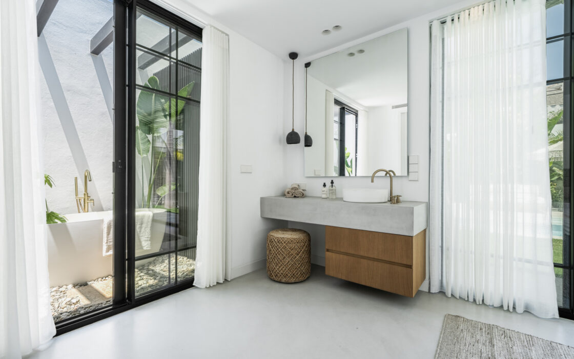 Вілла в стилі Балі в Нуэва-Андалусія, 176 кв.м, тераса