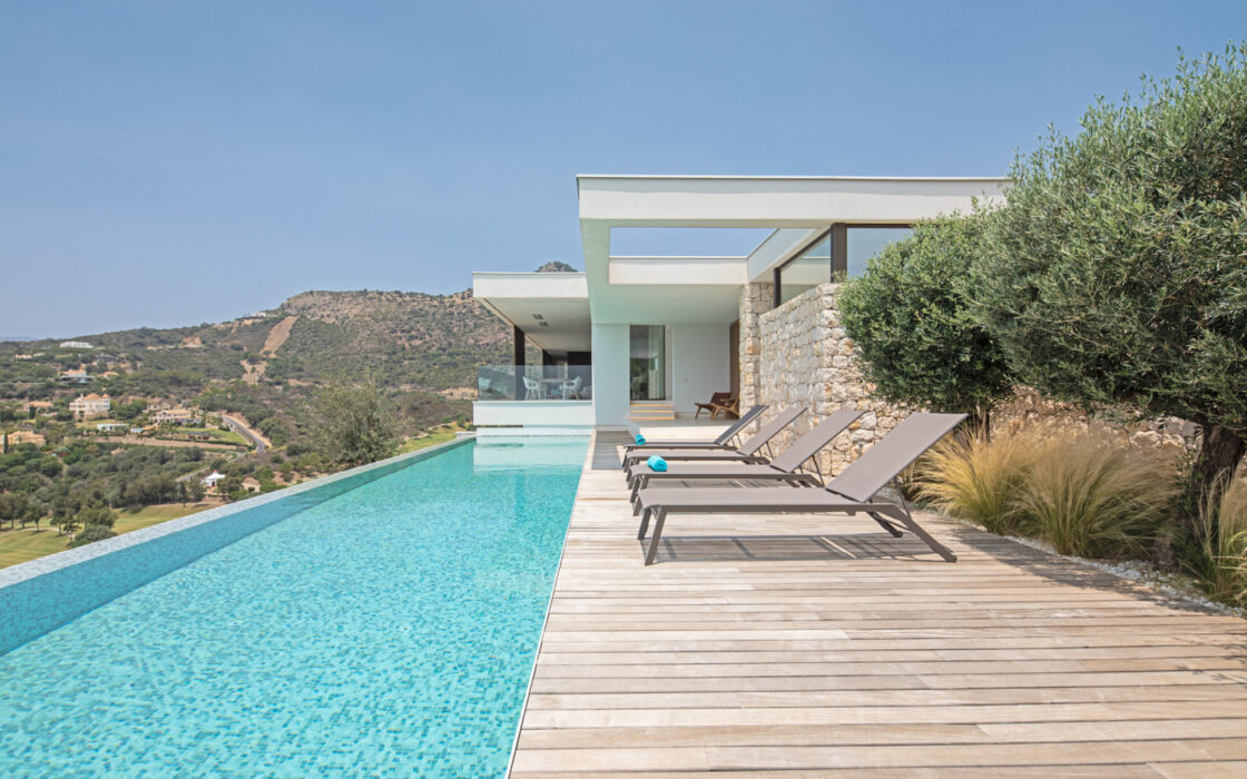 Вілла з терасою в Бенахавісі, 4 спальні, 185 кв.м.