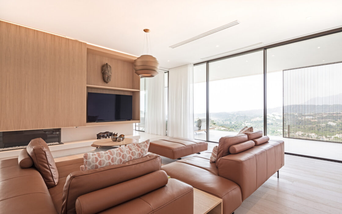 Вілла з терасою в Бенахавісі, 4 спальні, 185 кв.м.