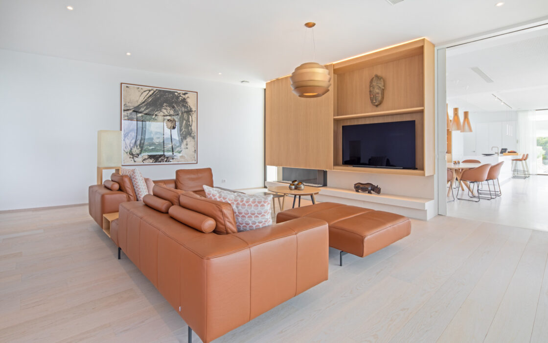 Вілла з терасою в Бенахавісі, 4 спальні, 185 кв.м.