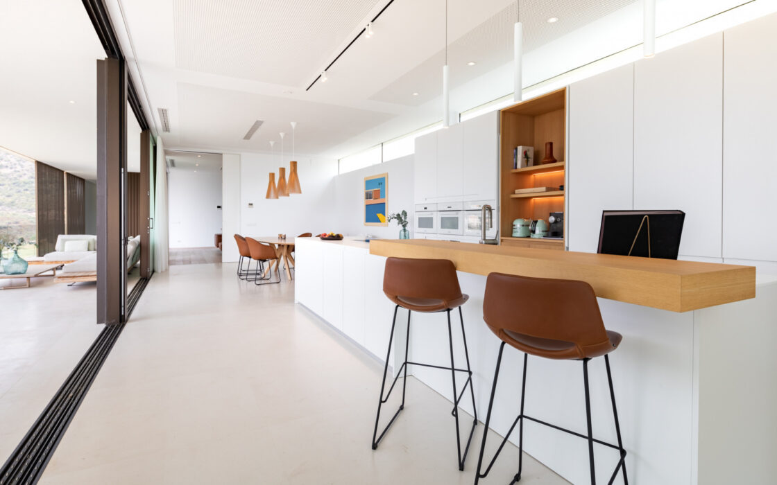 Вілла з терасою в Бенахавісі, 4 спальні, 185 кв.м.