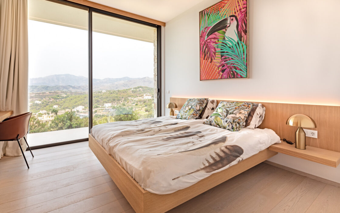 Вілла з терасою в Бенахавісі, 4 спальні, 185 кв.м.