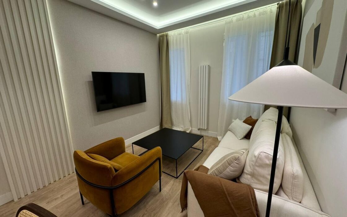 Элегантная квартира в Реколетос, Мадрид, 76 кв.м. с террасой