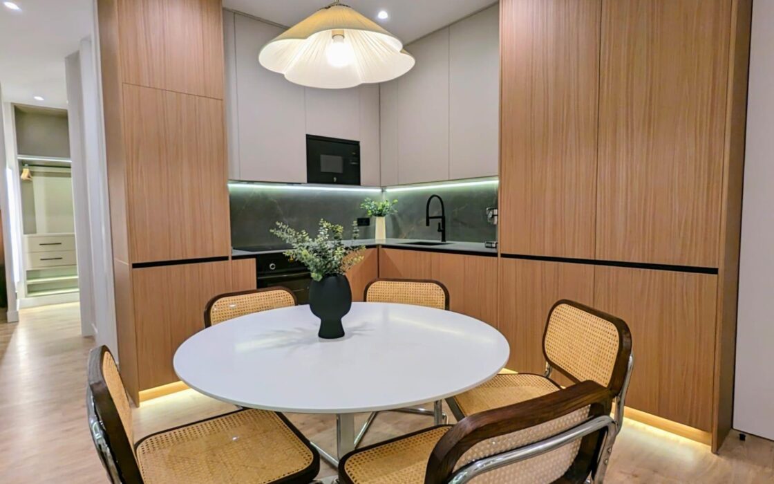 Элегантная квартира в Реколетос, Мадрид, 76 кв.м. с террасой