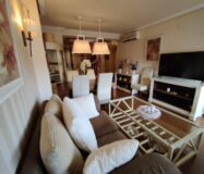 Двоповерхова квартира з терасами в Вільяхойоса 130 кв.м