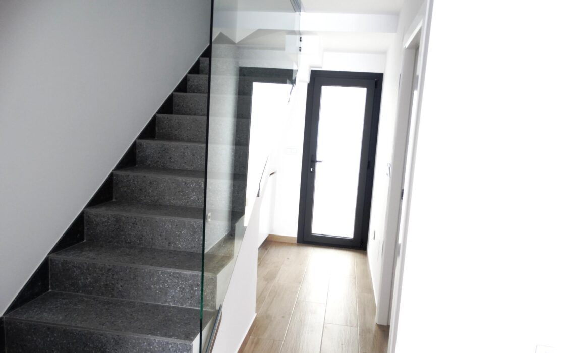 Таунхауси в Сантьяго-де-ла-Рибера у пляжа 3 спальні 113 кв.м