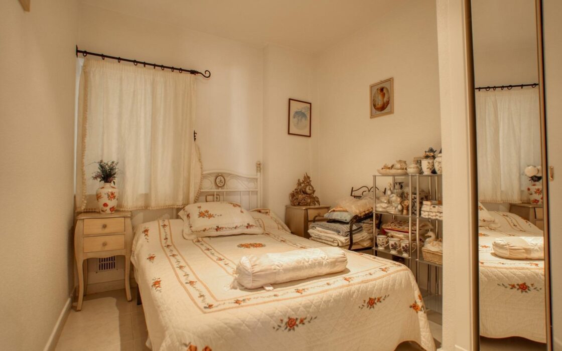 Квартира с террасой и видом на море в Гуардамар дель Сегура