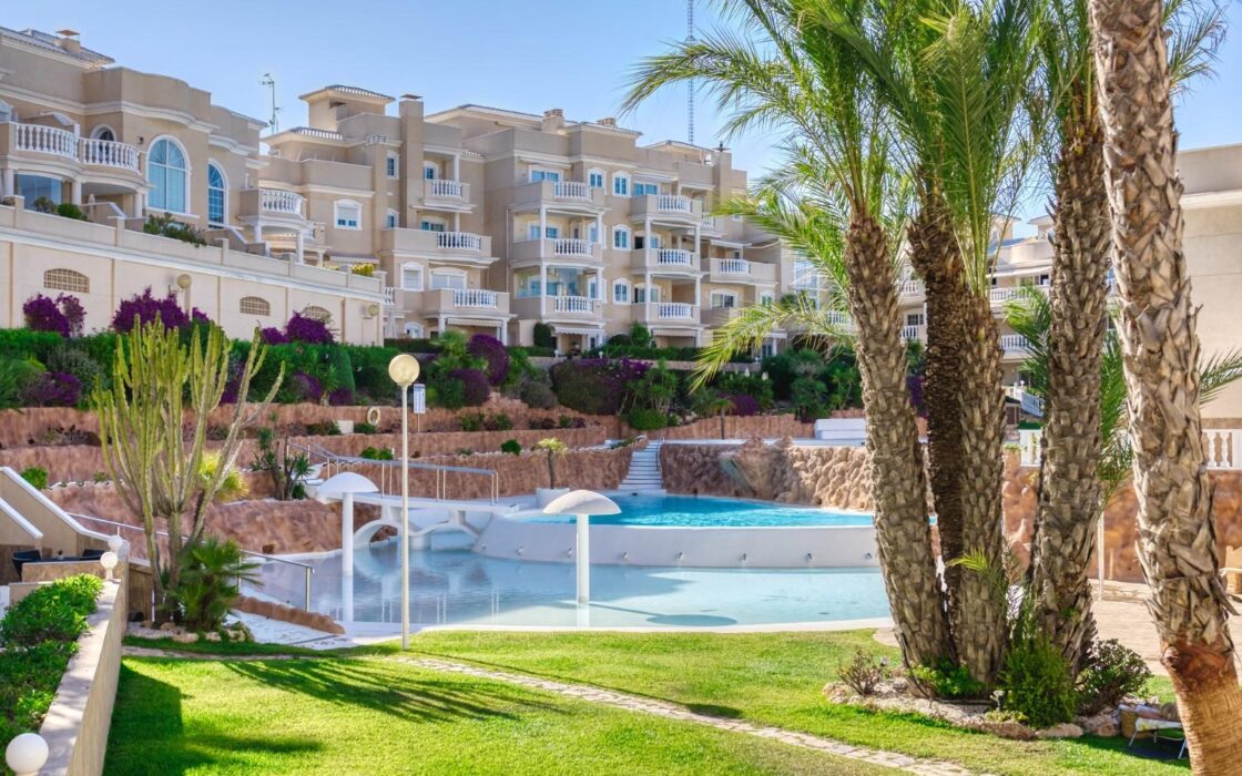 Квартира с террасой и видом на море в Гуардамар дель Сегура