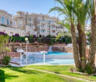 Квартира с террасой и видом на море в Гуардамар дель Сегура