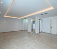 Вилла на Золотой Миле, Марбелья, 5 комнат, терраса