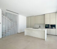 Вилла на Золотой Миле, Марбелья, 5 комнат, терраса