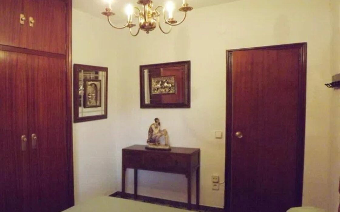 Квартира в Беналуа с террасой и панорамным видом 101 кв.м