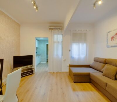 Квартира в Аликанте 78 кв.м з патіо недалеко від моря