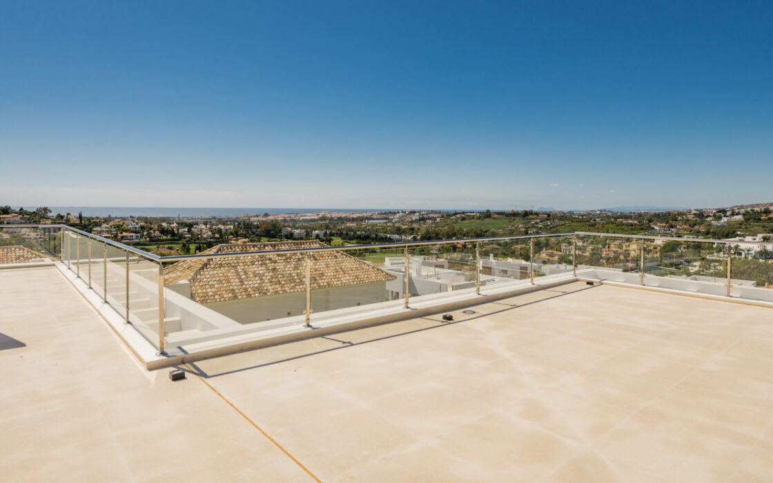 Вилла с 4 спальнями в Нуэва-Андалусия, Марбелья с террасой