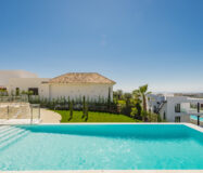 Вилла с 4 спальнями в Нуэва-Андалусия, Марбелья с террасой