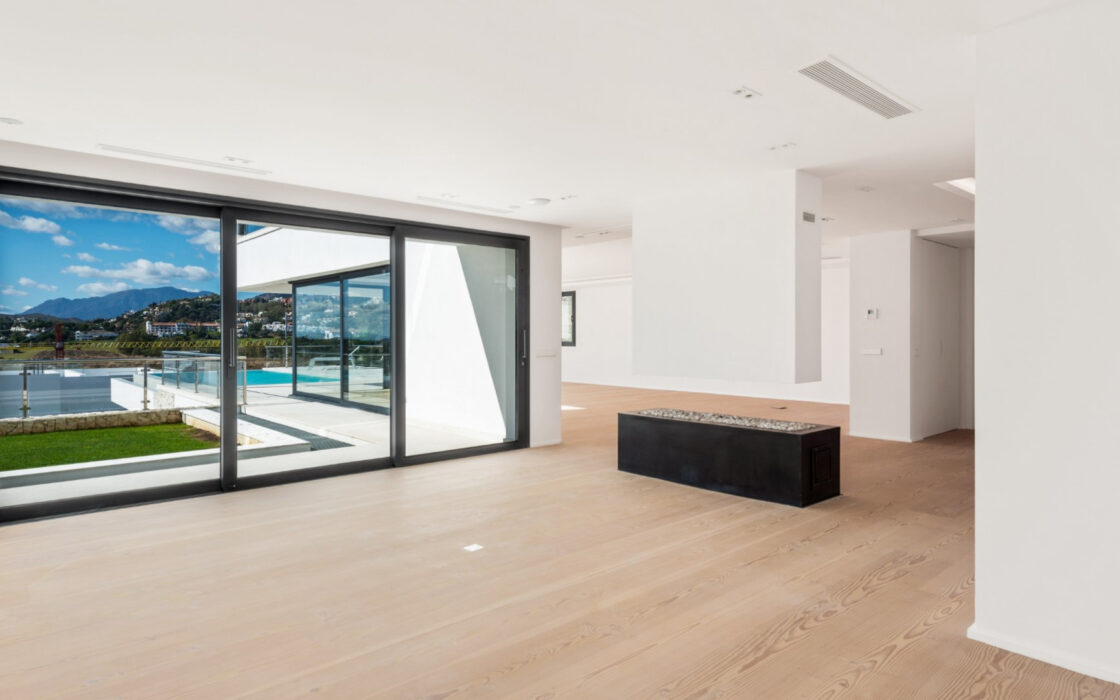 Вилла с 4 спальнями в Нуэва-Андалусия, Марбелья с террасой