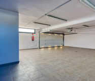 Вилла с 4 спальнями в Нуэва-Андалусия, Марбелья с террасой