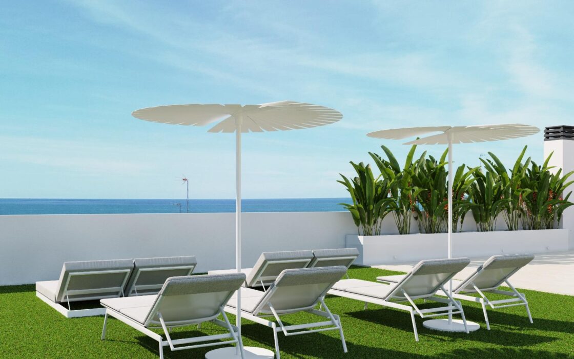 Новостройка в Гуардамар дель Сегура, 100 м до пляжа, терраса