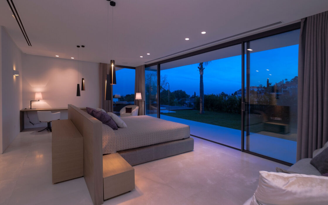 Вілла з 5 спальнями та терасою в Ла Кінта, Бенахавіс 642 кв.м