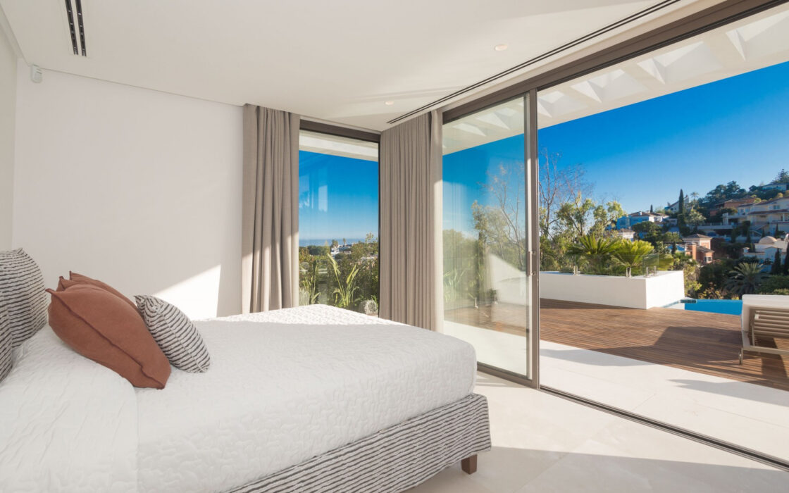 Вілла з 5 спальнями та терасою в Ла Кінта, Бенахавіс 642 кв.м