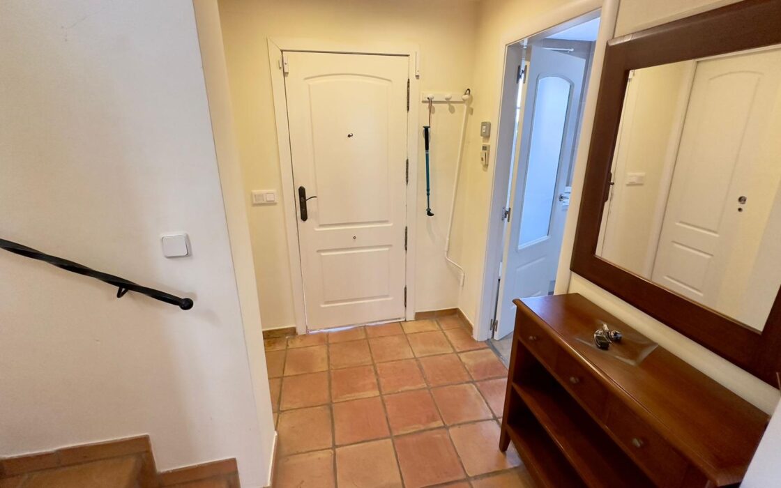 Будинок у Фінестраті 180 кв.м, 4 кімнати, 3 км до моря